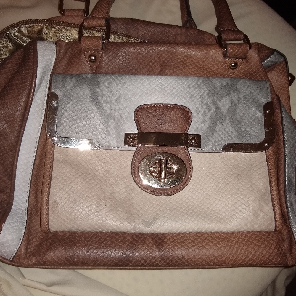 Purse - Picture 1 of 3